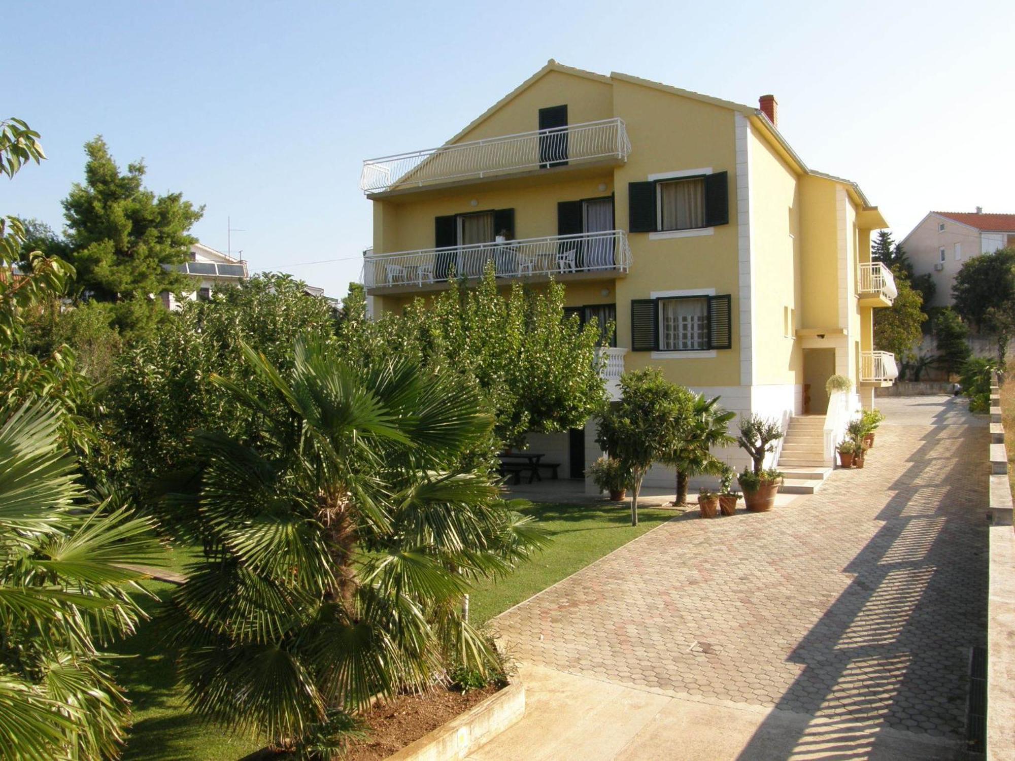 Villa Slavica 1 Vodice Exterior photo