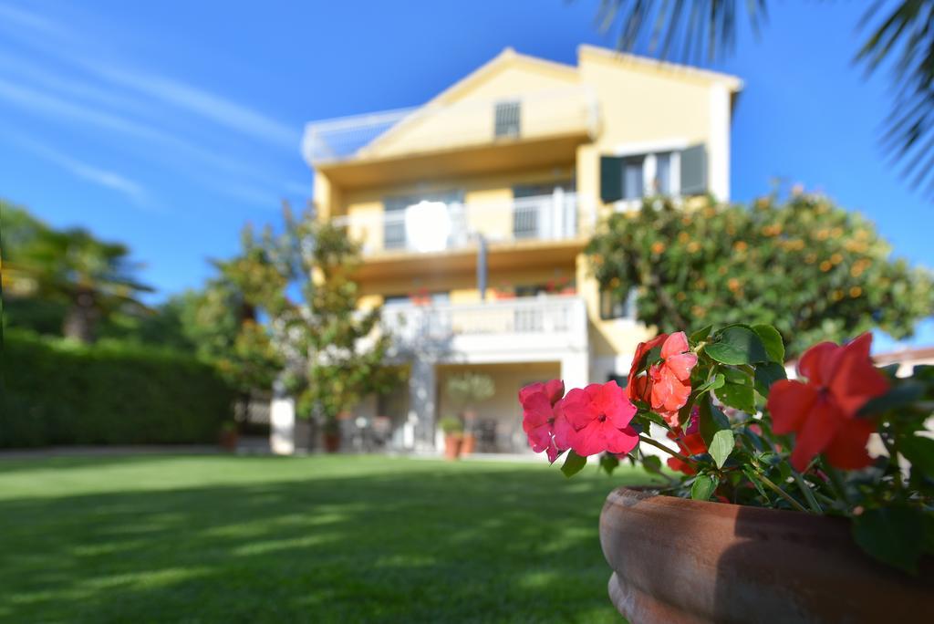 Villa Slavica 1 Vodice Exterior photo