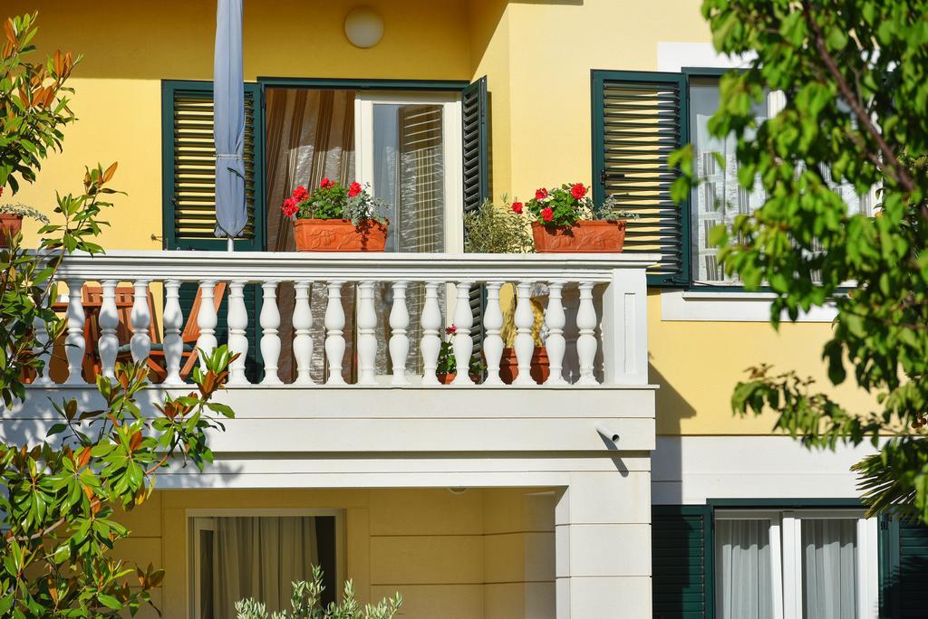 Villa Slavica 1 Vodice Exterior photo