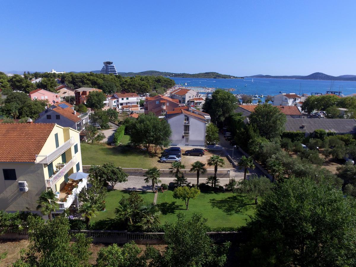 Villa Slavica 1 Vodice Exterior photo